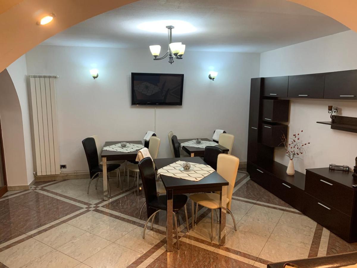 Casa Cristian Villa Синая Екстериор снимка