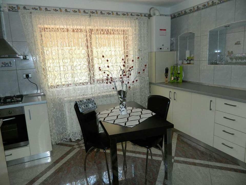Casa Cristian Villa Синая Екстериор снимка